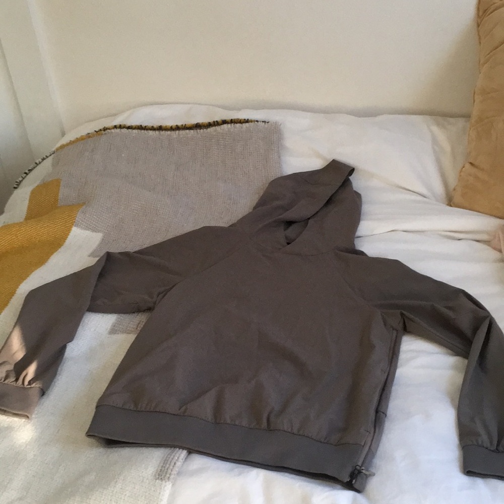 Zara pullover windbreaker
